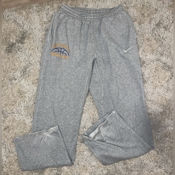 Nike Heather Gray Sweatpants with Basketball Graphic - Picture 1 of 1